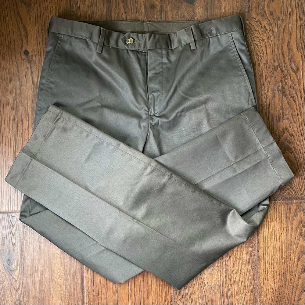 Men’s Jos. A. Bank dress pants, size 32x30
